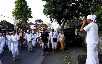 HINDU RELIGIOUS RITUAL BALI INDONESIA 14