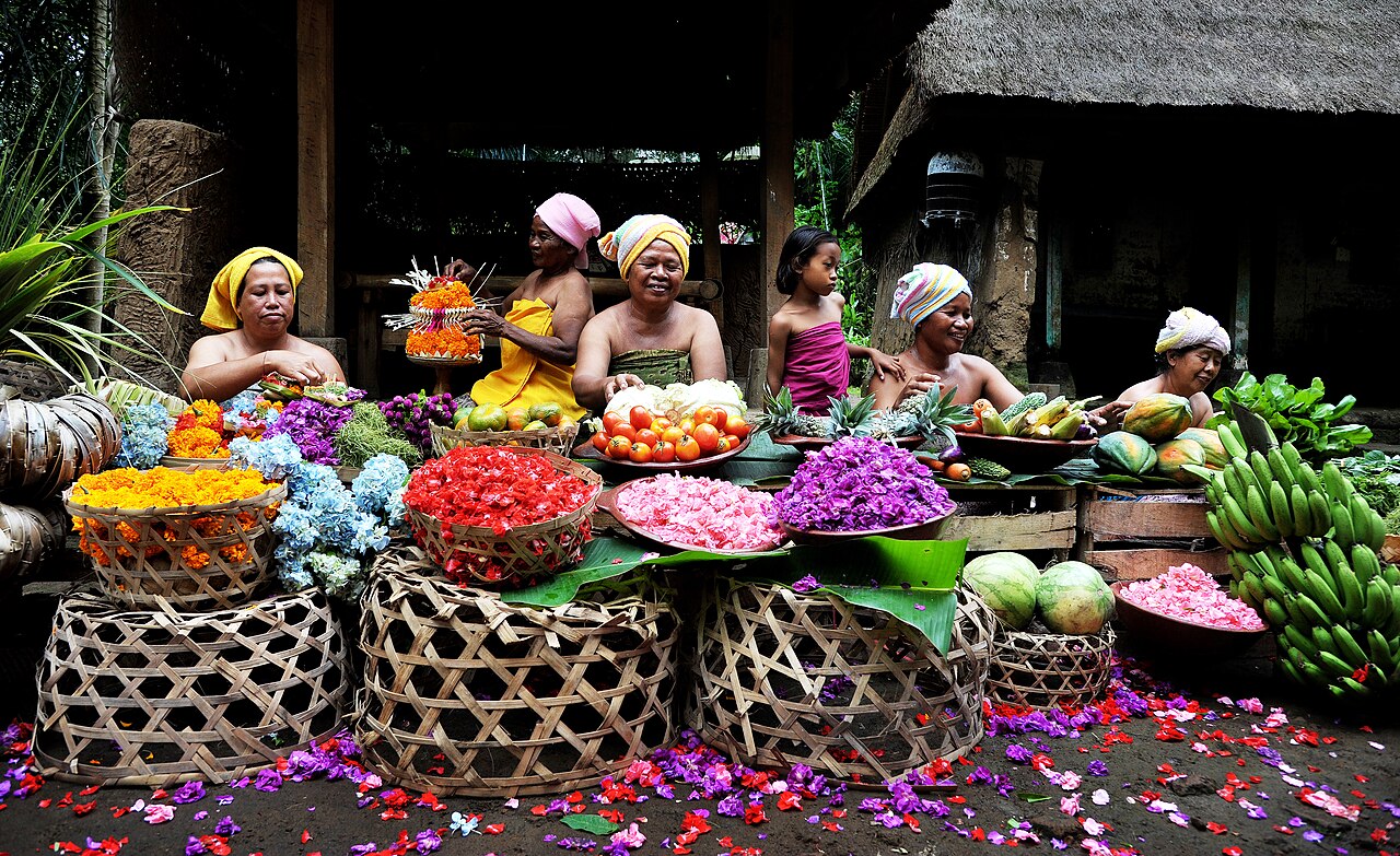 TRADITIONAL MARKET