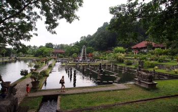 Tirta Gangga Water Palace - 2015.02 - panoramio
